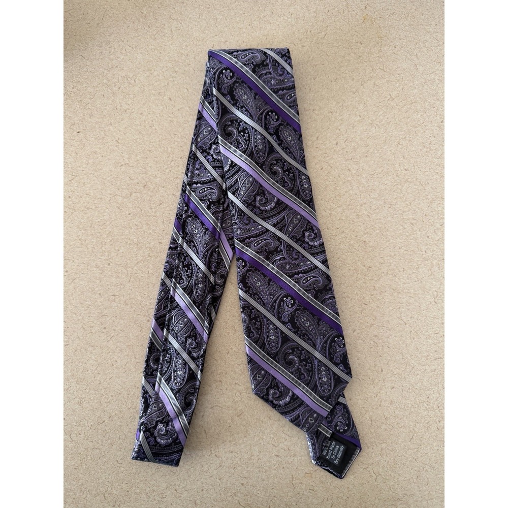 Pronto Uomo Men's Silk Tie Purple Ribbon Paisley NWT